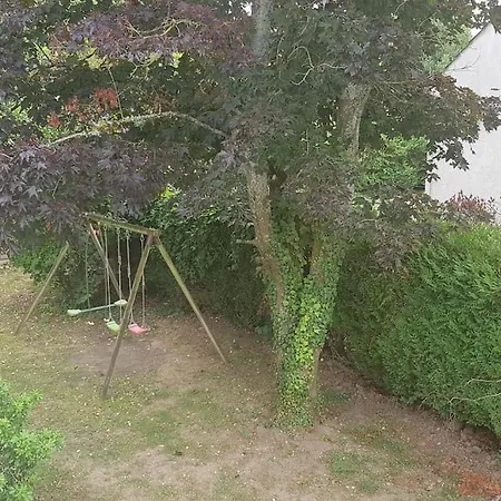 F3 Avec Salle De Jeux, Terrasse Et Grand Jardin Apartment *